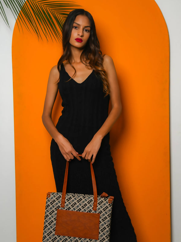 Tote Poise